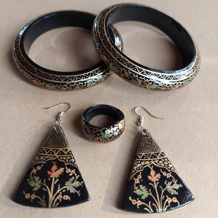 Black Paper Mache Jewellery Set