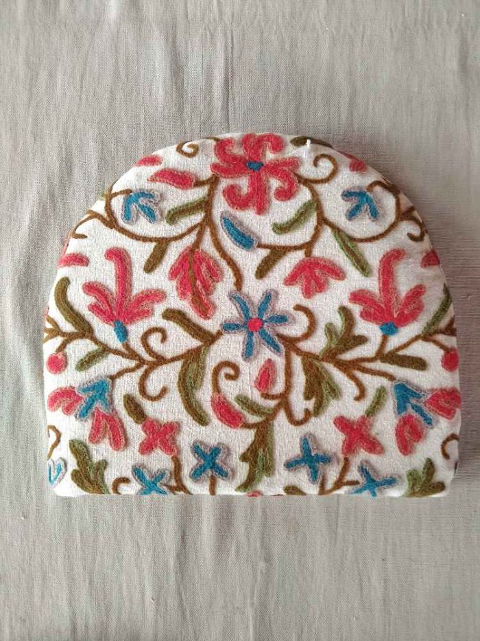 Red Design Handmade Tea Cozy With Crewel Embroidery from Kashmir | Barzul - Image 3