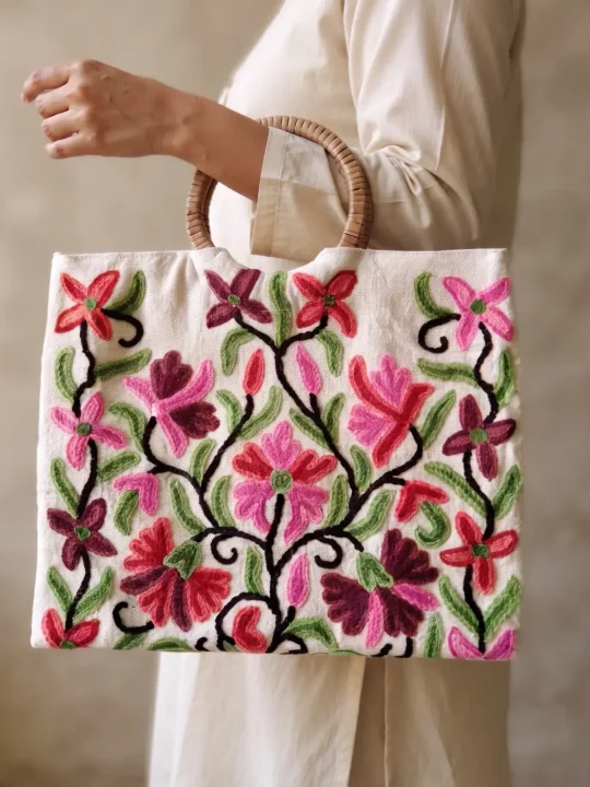 White Square Crewel Ring Bag - Small Size