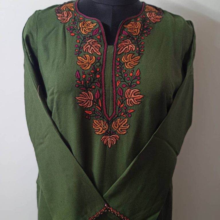 Linen Kurta with Sozni Hand Embroidery