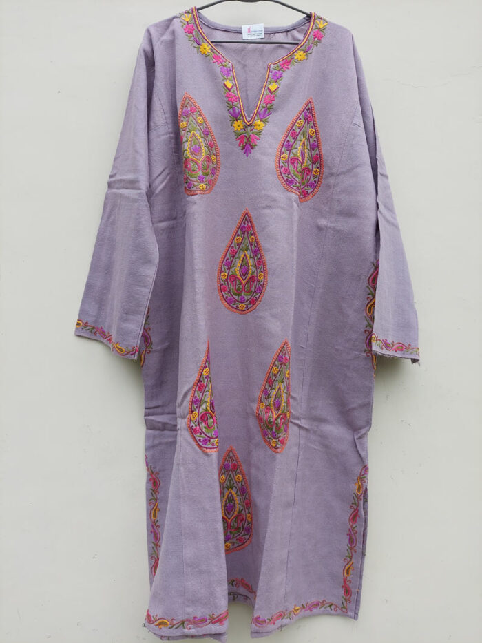 Light Purple Pure Wool Pheran With Hand Aari Embroidery