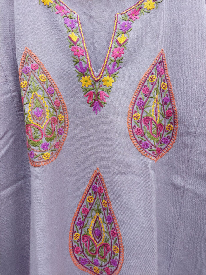 Light Purple Pure Wool Pheran With Hand Aari Embroidery - Image 2