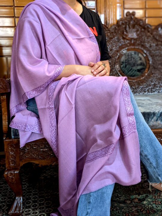Women Shawls & Stoles
