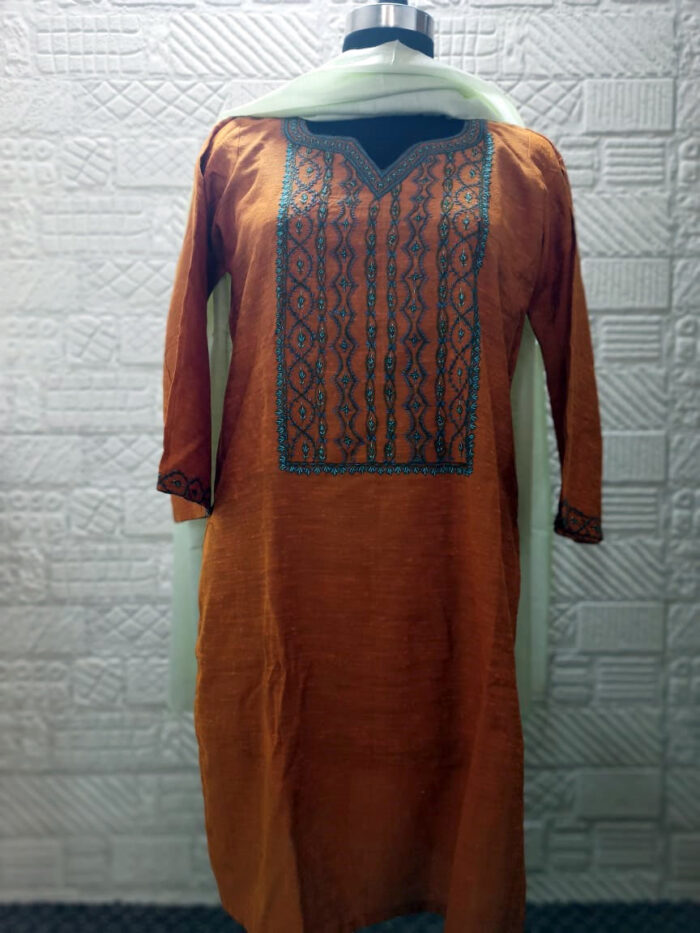 Cotton Silk Kurta in Hand Sozni Embroidery