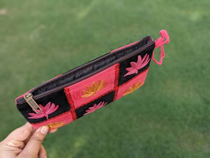 Chinar Leaf Pouch - Image 2