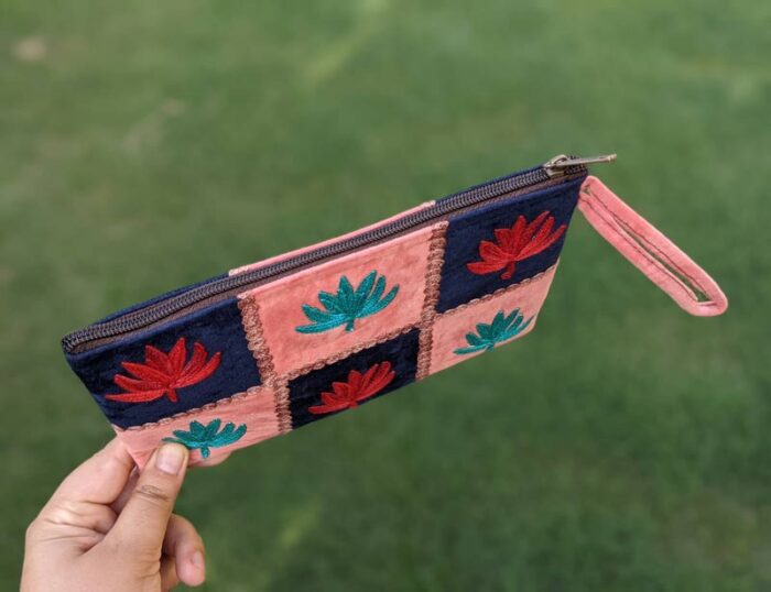Chinar Leaf Pouch II - Image 2