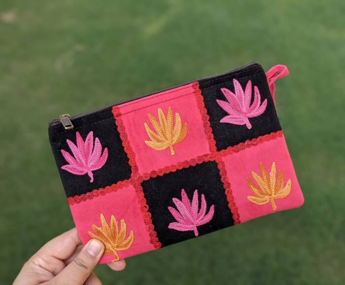 Chinar Leaf Pouch