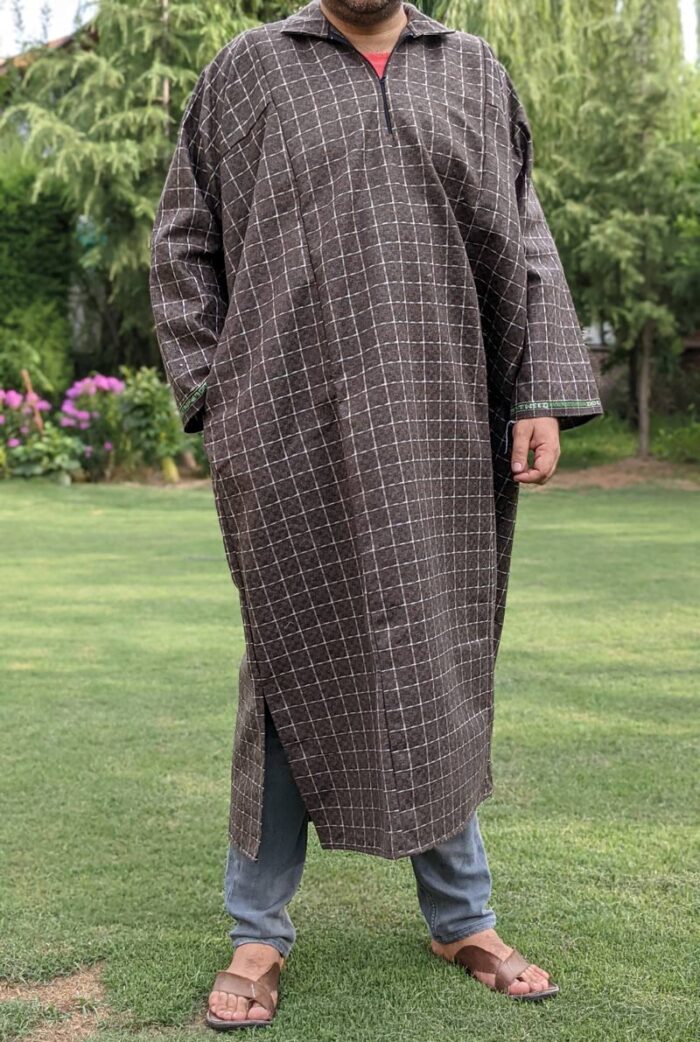 Dark Brown Men Traditional Kashmiri Checkered Pheran