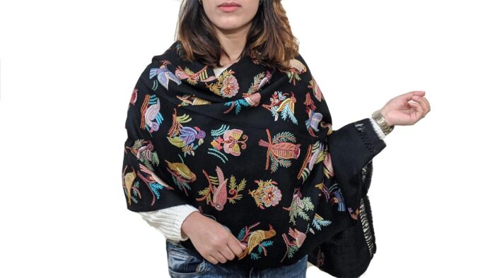 Beautiful Birds Pure Wool Handcrafted Stole