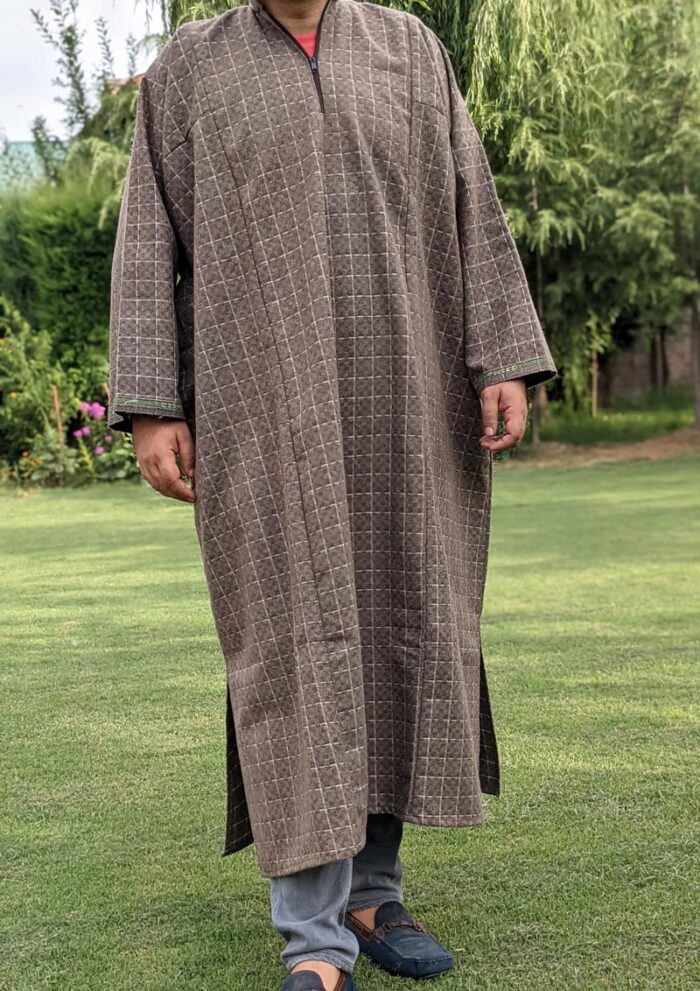 Brown Men Traditional Kashmiri Checkered Pheran