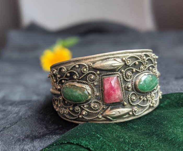 Vintage Kashmiri Handmade Bracellet - Image 3