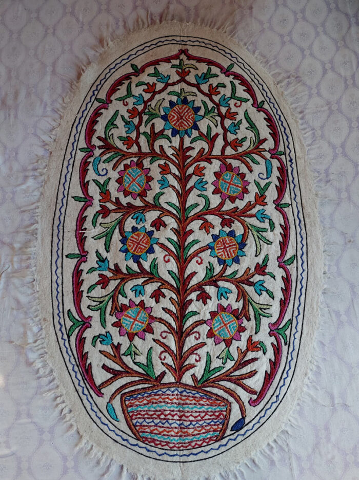 3x5 Oval Tree of Kashmiri Handmade Namda