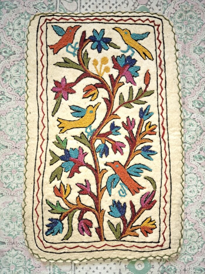 3x2 Birdy Handmade Aari Embroidered Namda - Image 2