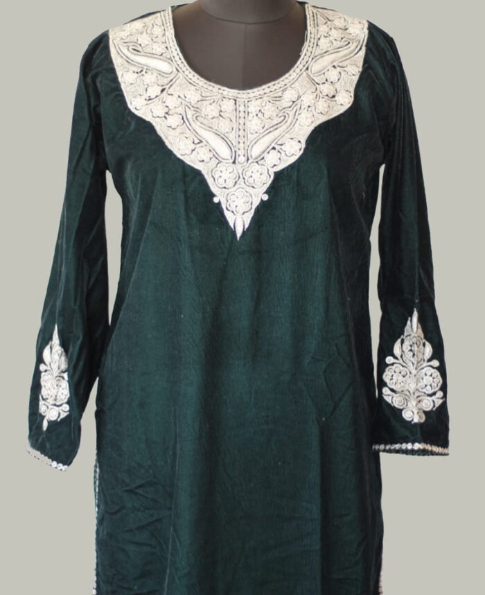 Dark Green Makhmal Tilla Kurta With Tilla Embroidery
