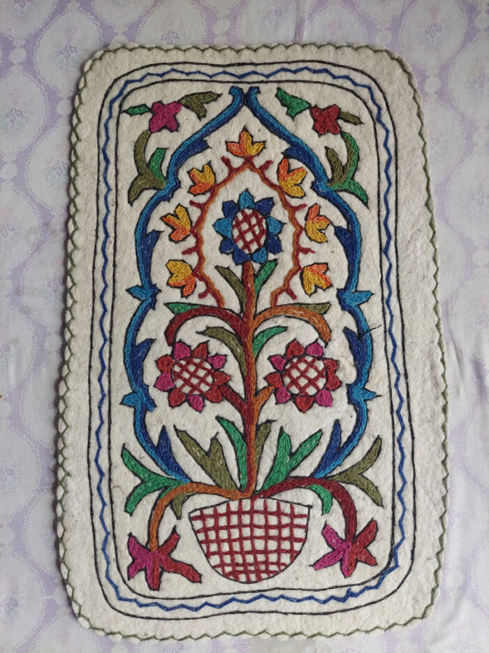 3x2 Gamla Handmade Aari Embroidered Namda