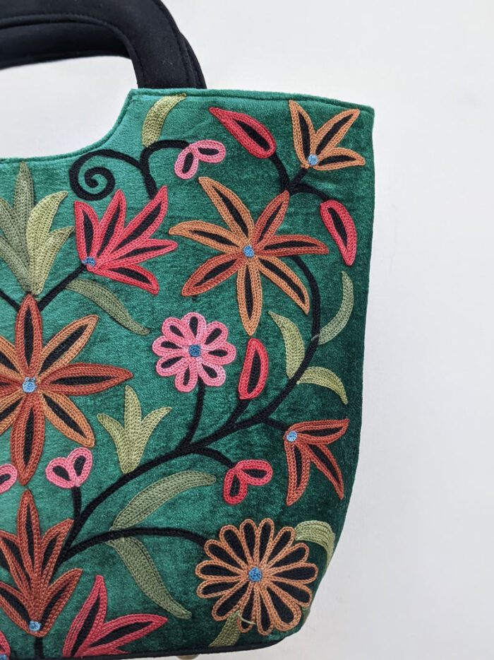 Green Basket Bag With Aari Embroidery - Image 2