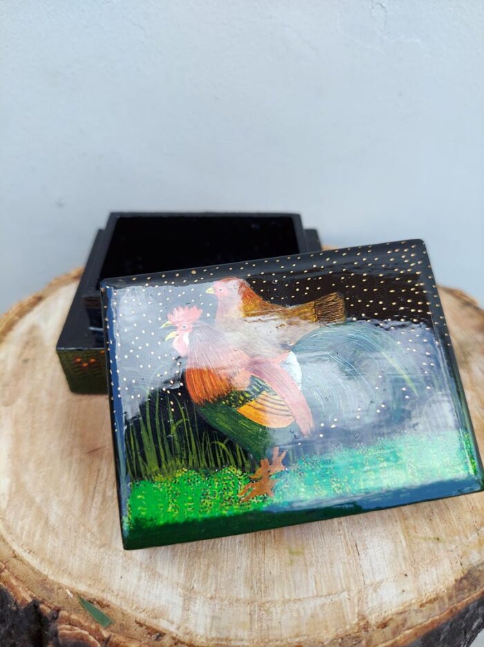 Handmade Beautiful Hen Paper Mache Box - Image 2