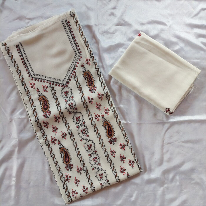 3Pc White Wool Handwork Suit With Stole