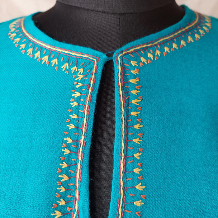 Ferozi 56 Count Sozni Work Pheran - Image 3