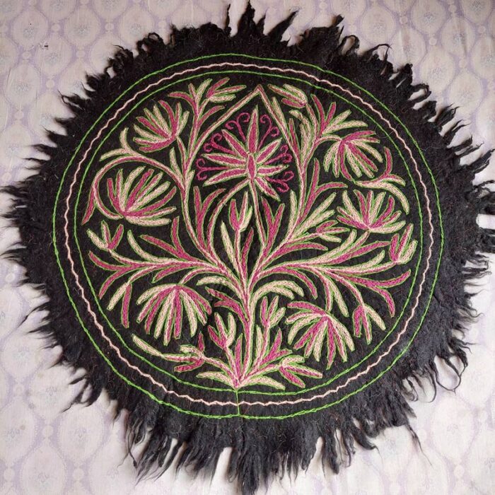 3x3ft Kruhun Kashmiri Handmade Wool Namda Rug