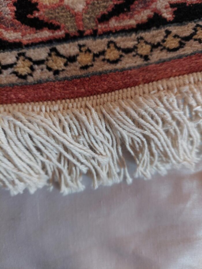 3ft X 2ft Kashmiri Handknotted Carpet - Image 3