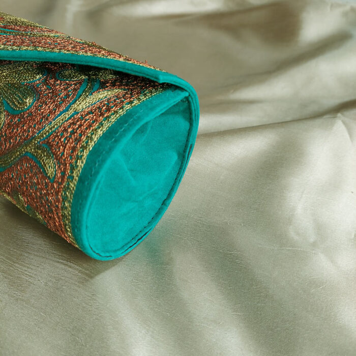 Green Clutch With Zaari Work - Image 2