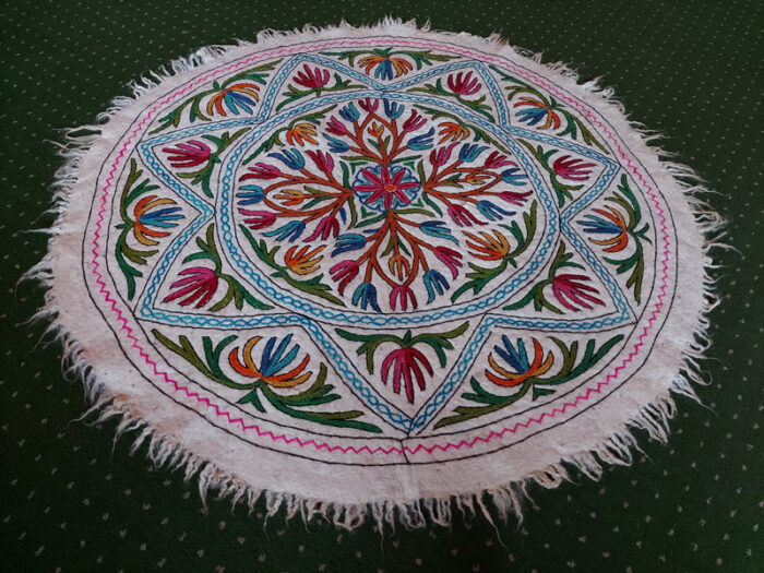 5x5ft Bodh Posh Round Kashmiri Hand Embroidered Namda