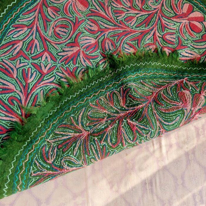 4x4 Sabz Handmade Aari Embroidered Wool Namda - Image 2