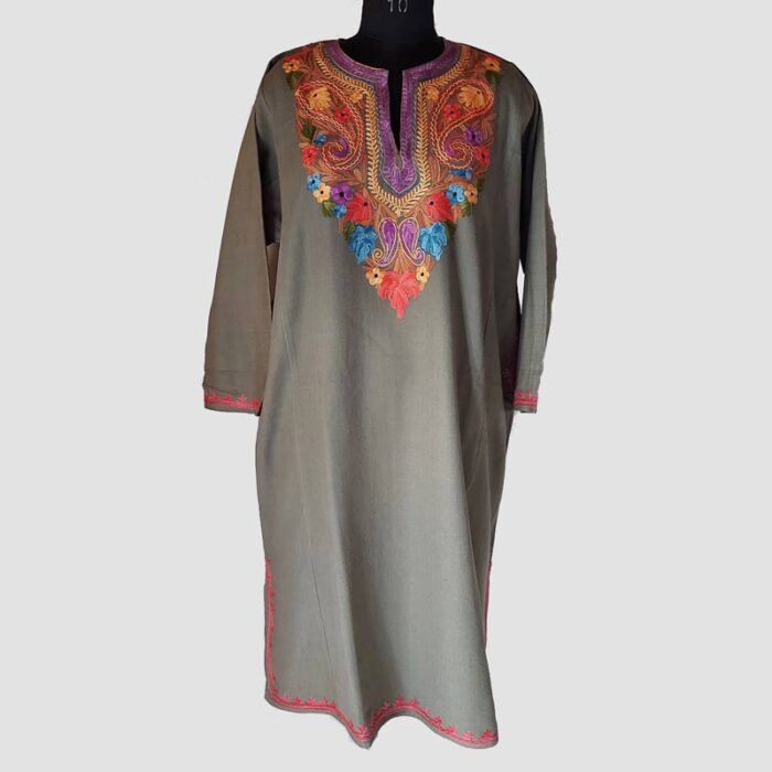 Light Grey Cashmilon Pheran with Boni Pun Aari Work - Image 2