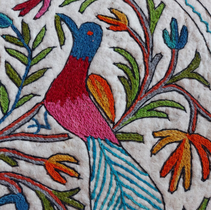 4x4 Birds Handmade Aari Embroidered Wool Namda - Image 2