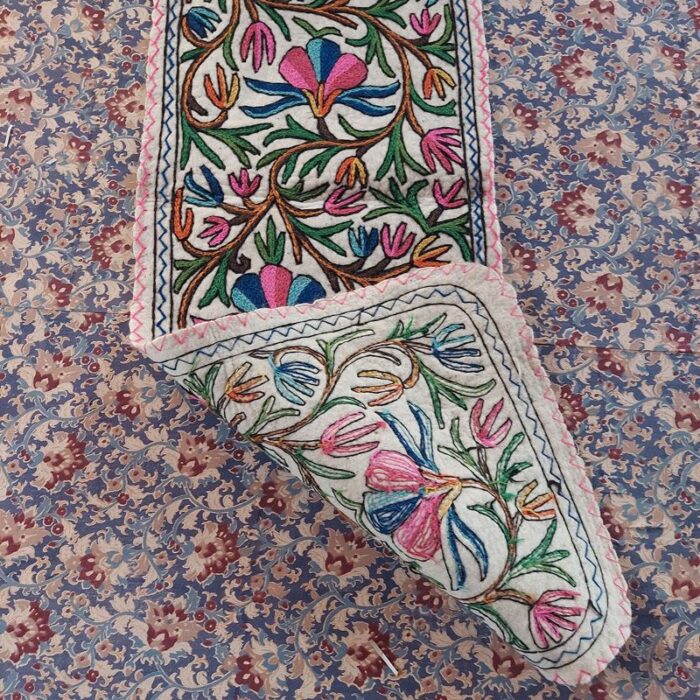 6x2 Nov Bahar Handmade Aari Embroidered Runner Namda - Image 2