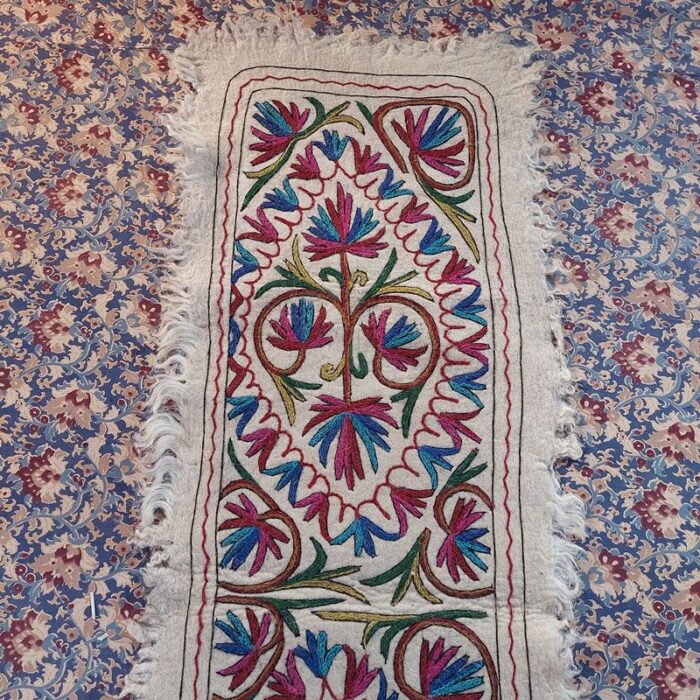 6x2 Goleb Nyul Handmade Aari Embroidered Runner Namda - Image 4