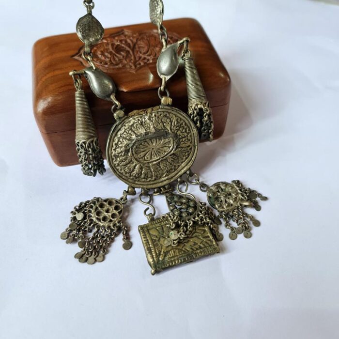 Vintage & Antique Handmade Luxury Kashmiri Necklace - Image 2