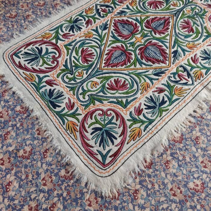 6x4 Badam Handmade Aari Embroidered Wool Namda - Image 2