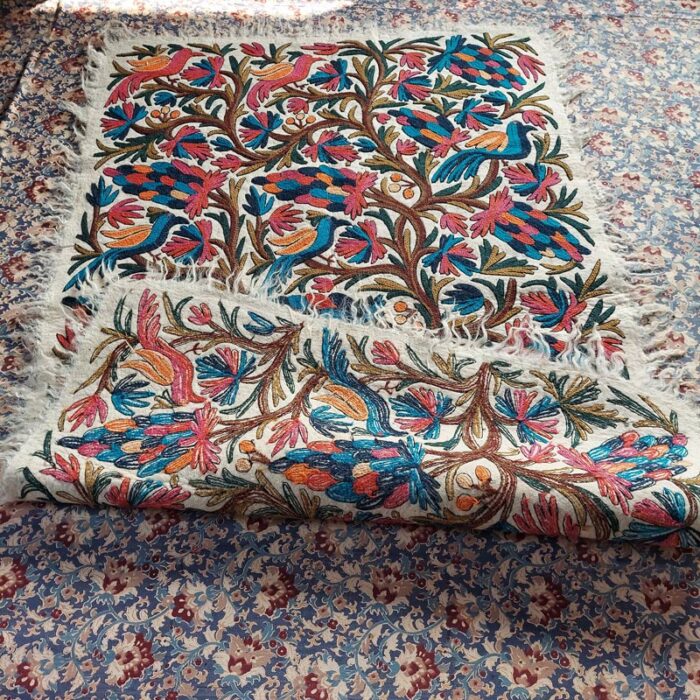 6x4 Flora n Fauna Double Work Handmade Aari Embroidered Wool Namda - Image 3