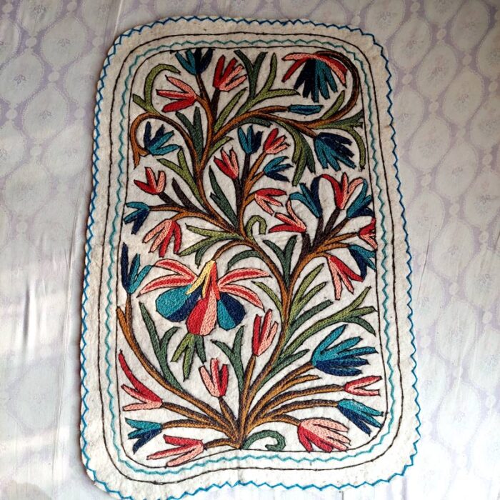 3x2 Nov Bahar Handmade Aari Embroidered Namda