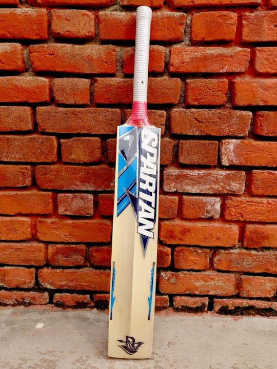 SPARTAN Kashmir Willow Double Blade Cricket Bat ( Leather Ball )