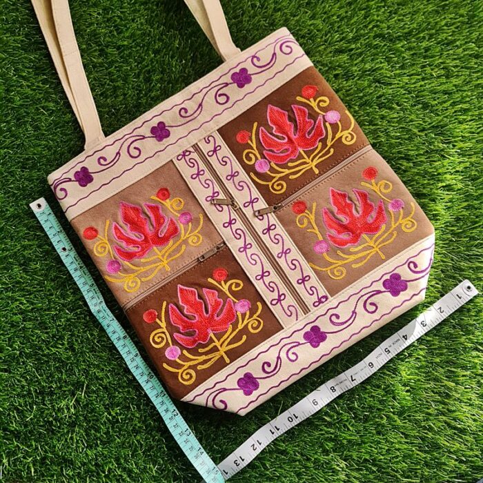 Big Chinari Cream Brown Bag In Aari Work - Image 2