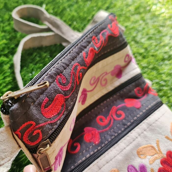 Wazul Posh Sling Bag with Aari Work - Image 2