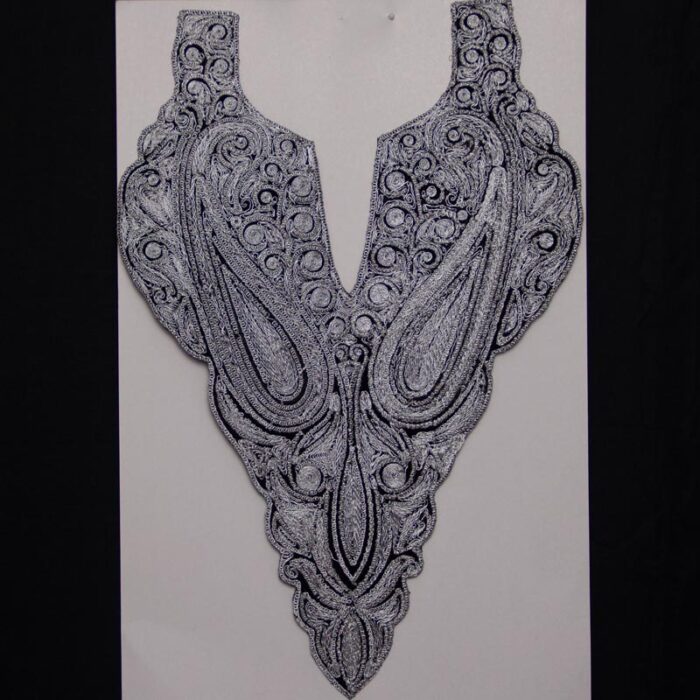 Silver Naal Tilla Patch