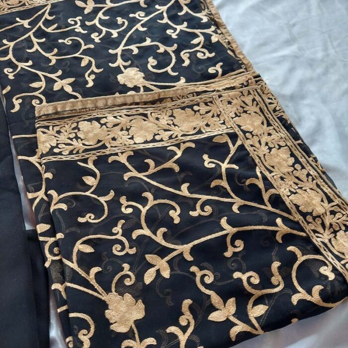 Pure Georgette Black Aari Work 3Pc Suit - Image 3