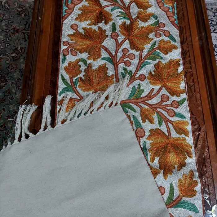 5×1 Chinari Chainstitch Silk Handmade Runner - Image 5