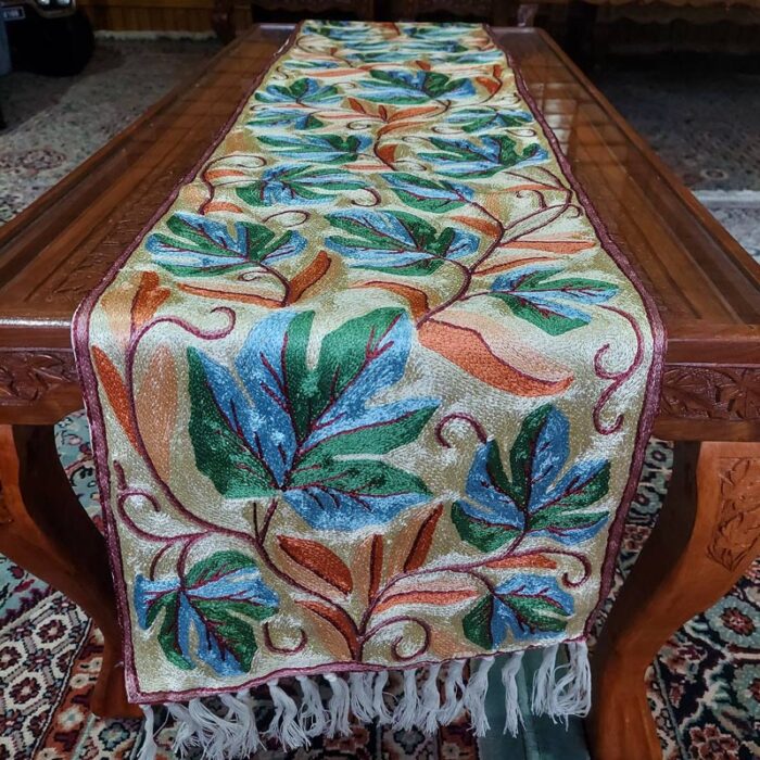 6×1 Golden Chinari Chainstitch Silk Handmade Runner
