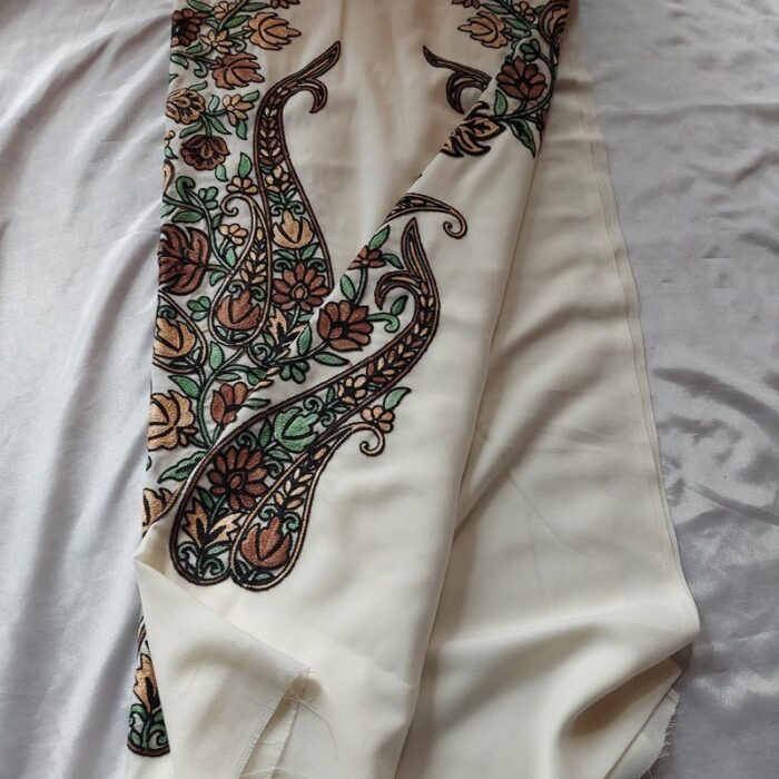 White Chinari Kashmiri Kadai Summer Suit - Image 3
