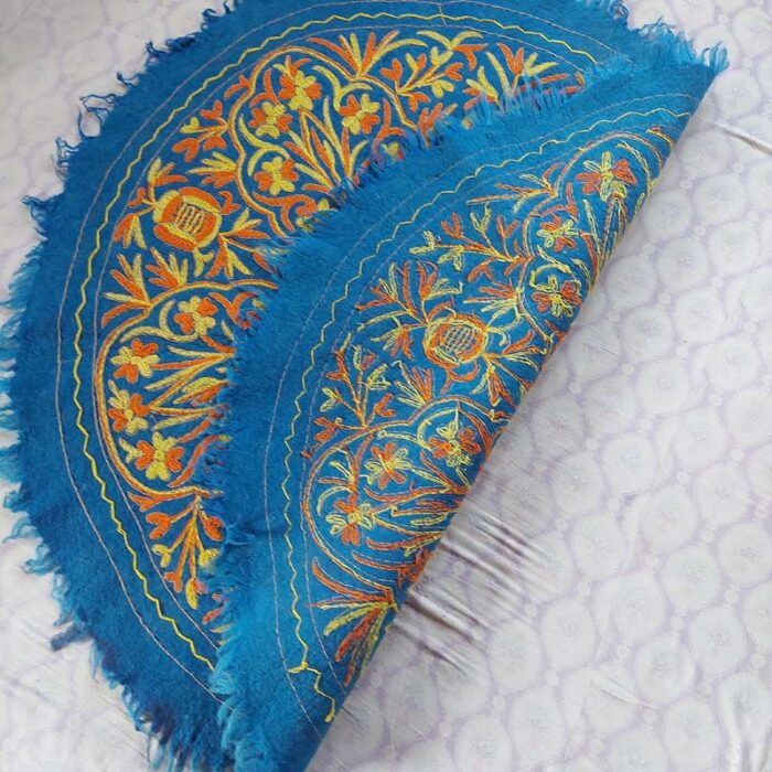 Blue Round Handmade Aari Embroidered Namda Rug 5x5 - Image 4