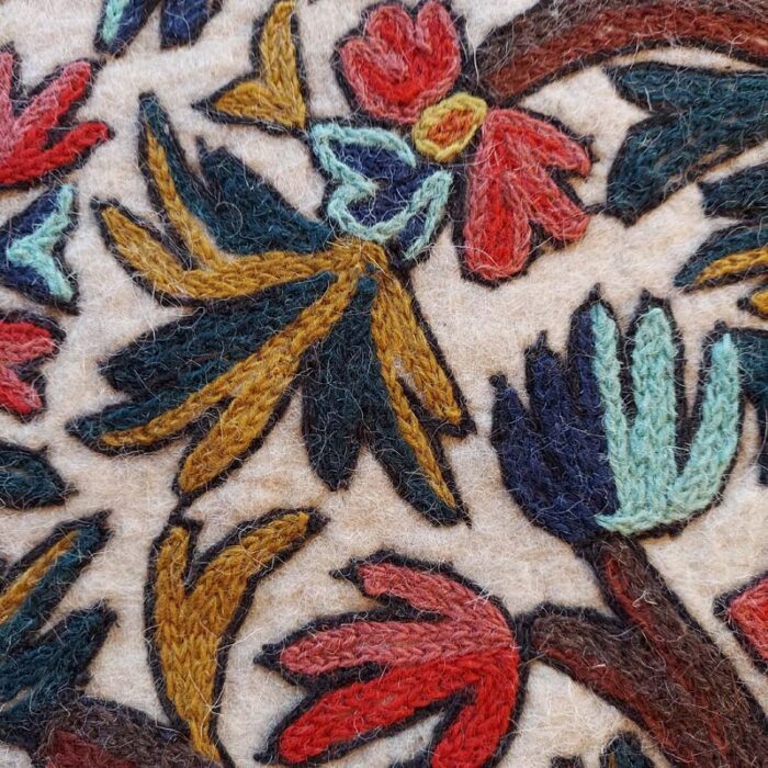 6x4 Sonth Double Work Handmade Aari Embroidered Wool Namda - Image 3
