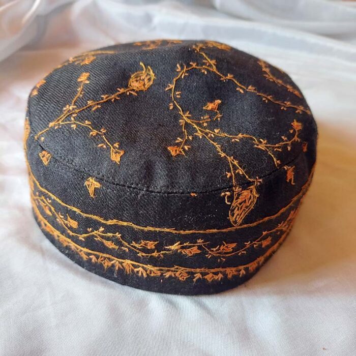 Black Toosha Sozni Cap - Image 4