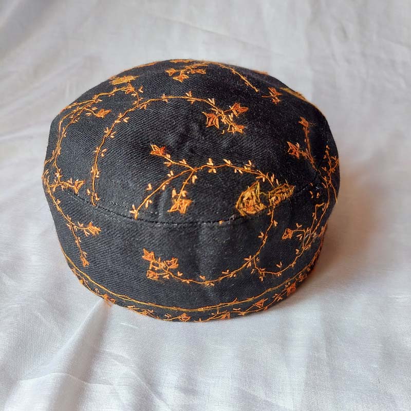 Black Toosha Hand Work Cap - Image 3