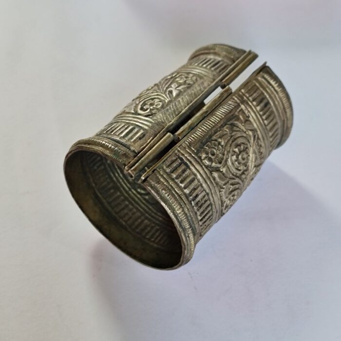 Kashmiri Traditional & Antique Handmade Cuff Bracelet - Image 2