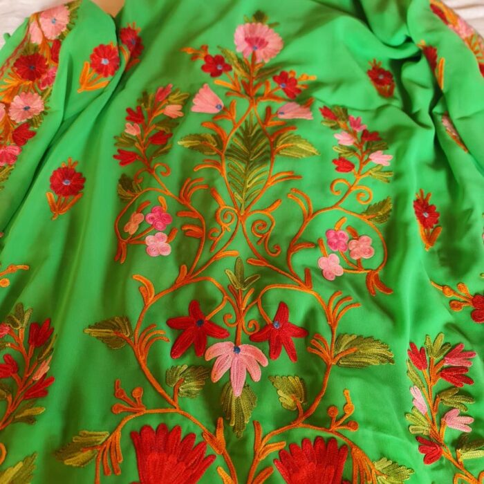 Green Georgette Kashmiri Aari Saree - Image 3
